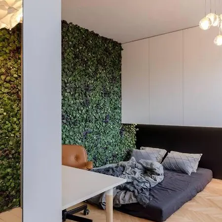 Apartmán Tranquil Designer With 40m2 Terrace Overlooking Castle Of *